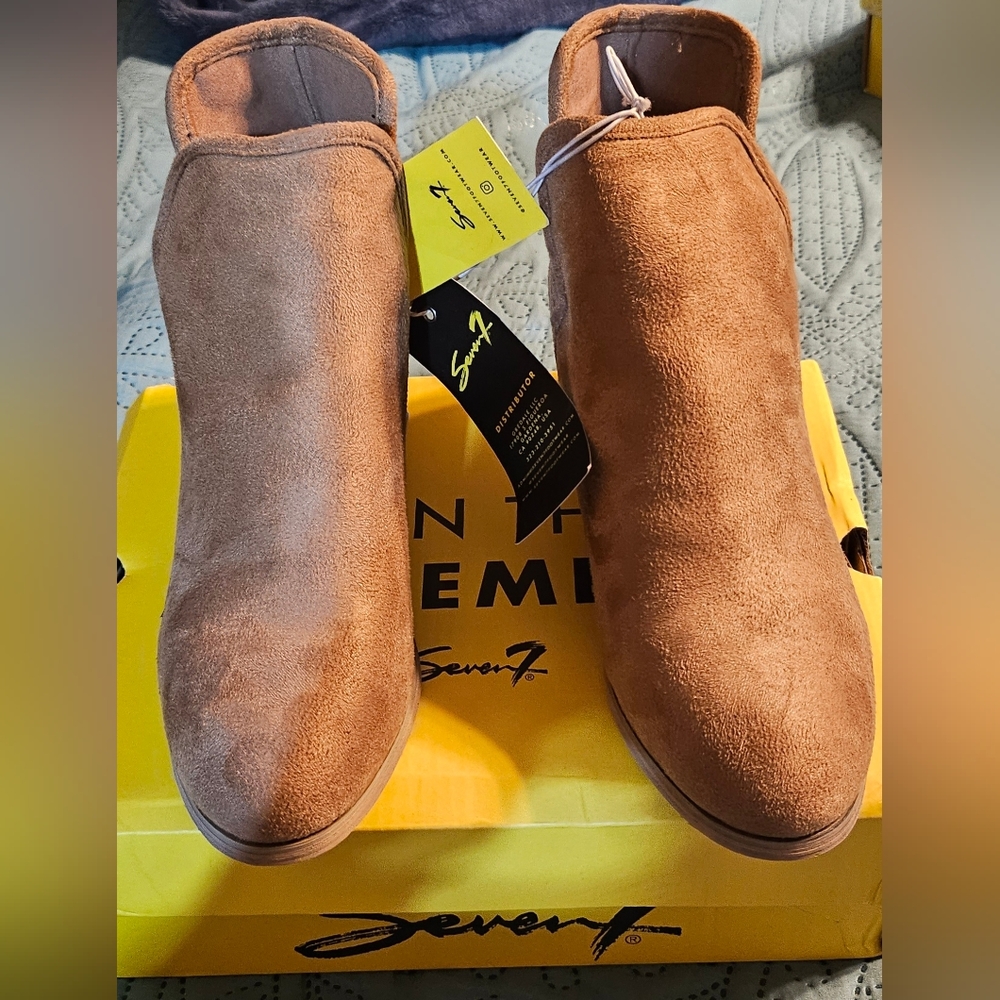 Seven7 soho suede ankle boots tan slip on 2066 size 8